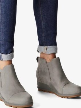 Sorel wedges Evie, size 11